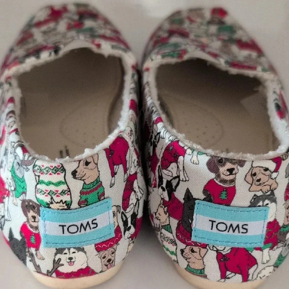 TOMS Belmont Christmas Holiday Sweater Dogs Slip On Flats - Picture 3 of 4